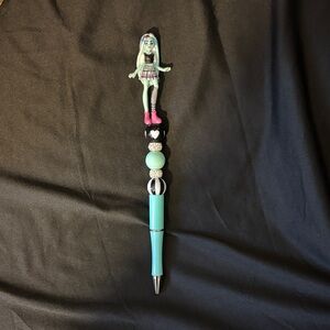 Handmade Monsters High Pen